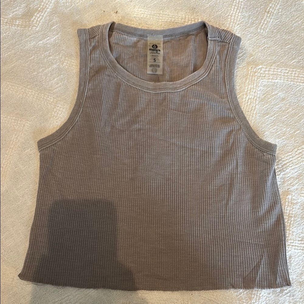 Grey crop waffle tank